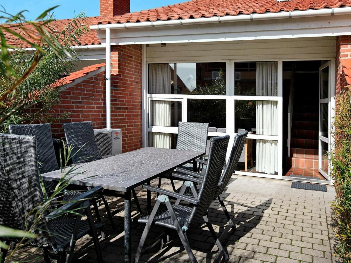 Amazing Home In Blavand With Wifi Room photo